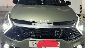 Kia Sportage 2023 Signature 1.6T AWD - 16000 km
