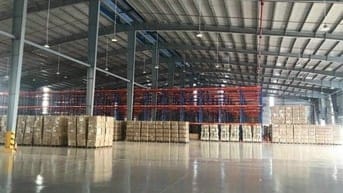 CHO THUÊ NHÀ KHO 880m2 MẶT TIỀN LÊ ĐẠI HÀNH, SẴN ĐIỆN 3 PHA, GIÁ 40TR