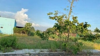 Nhượng lại lô đất 332m2 giá 450 Triệu( đất ODT) chợ Lộc Hưng Trảng Bàn