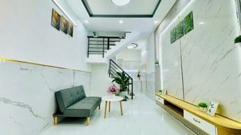 Nhà  1 trệt  1 lầu  nhà  mới  vào  ở liền 
