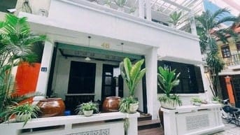 BIỆT THỰ MẶT TIỀN TRUNG TÂM QUẬN 1 - PHAN KẾ BÍNH - 2 TẦNG SÂN VƯỜN