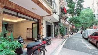 Nhà Vĩnh Phúc -Ba Đình - 8 tầng thang máy -thông sàn -ô tô tránh - KD