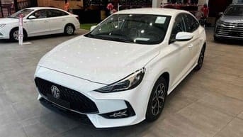 MG MG5 2024 - 10 km
