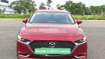 Mazda 3 2023 1.5L Luxury - 12000 km