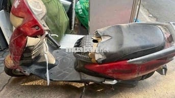 xe máy honda như hình để lâu, không chạy được