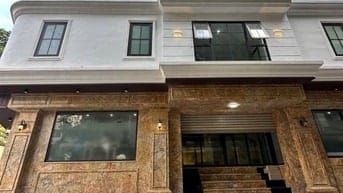 Bán nhà chính chủ mặt phố Hoàng Quốc Việt,Cầu Giấy,LÔ GÓC CỰC ĐẸP