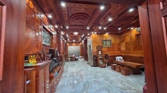 BÁN BIỆT THỰ 4 LẦU, 5 PN, 5 TOLLE, THANG MÁY NHẬP 630KG,ốp gỗ gõ đỏ 