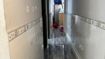 Cho thuê nhà mặt đường số 5 , p Cát Lái . Giá 6.5 tr/th