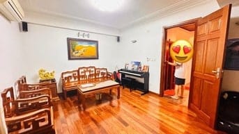 Chính chủ Bán nhà mặt phố Đào Tấn, Ba Đình.53.9m mặt tiền rộng 5.39m.