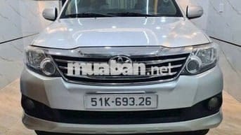 TOYOTA FORTUNER 2103 V TỰ ĐỘNG, 2 CẦU,KHÔNG LỖI