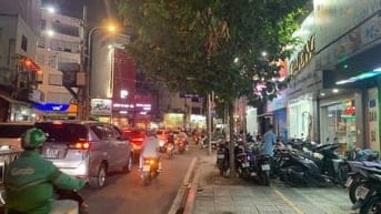 Cho thuê nhà mặt tiền Trần Quang Khải, P.Tân Định, Q.1 giá 50tr