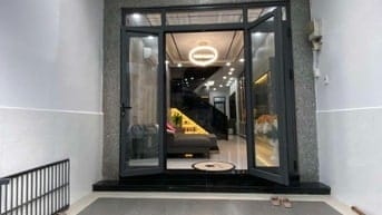 NHÀ MỚI Ở NGAY 4 TẦNG MỚI ĐẸP FULL NỘI THẤT.