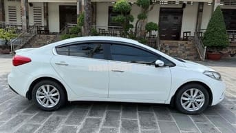 Kia K3 2015 1.6 MT - 87000 km rất đẹp.