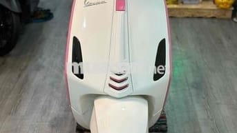Vespa sprint đèn led trắng hồng nợ xấu đưa trc 15t