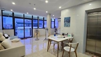 Tôi bán nhà Phố Ngũ Xã giá 42 Tỷ, 68mx 7T. View hồ. Thang máy. KD tốt
