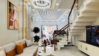 Nhà Tên Lửa - Tỉnh Lộ 10 - Xây 3 Lầu 4 Phòng Ngủ 5Wc Giá Chỉ Hơn 6 Tỷ