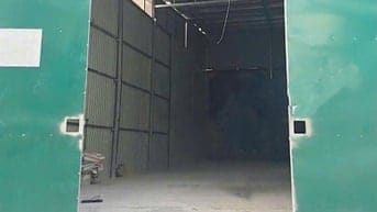 Cho thuê kho mới135m2, MT 8m,2 trần cao 6m2 , thông sàn. 17tr