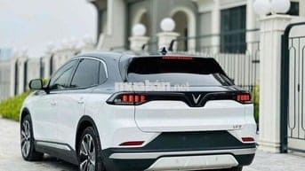 VinFast VF8 2024 Plus - 2000 km catl mua đứt