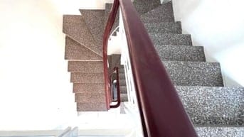 NHÀ DÂN XÂY.LÔ GÓC ĐỨC GIANG LONG BIÊN. NGÕ THÔNG Ô TÔ. 8.5 TỶ