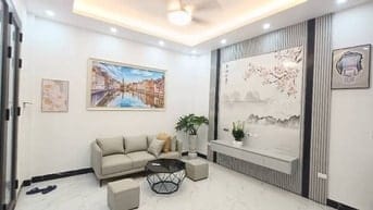 GIANG BIÊN - VIỆT HƯNG 5 TẦNG - VIEW SIÊU THOÁNG - HƠN 5 TỶ