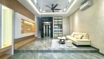 Siêu phẩm Ngã Tư Sở, 6 tầng thang máy, gần phố, 41m2, chào 13 tỷ 8