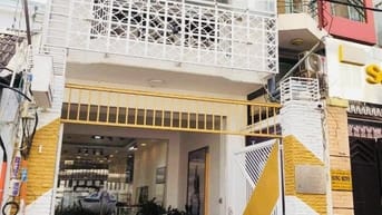 Cho thuê Nhà đẹp gần ngay nhà thờ Tân Định giữa trung tâm Quận 1 