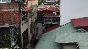 Chính chủ cho thuê nhà riêng trong ngõ 147 Lê Duẩn , hn . 