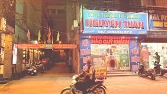 Cửa hàng mặt phố - 151 Nguyễn Tuân