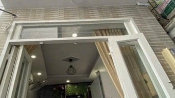 Nhà nhỏ xinh SHR dt10,5m2 đúc thật 2 lầu Nguyễn Ngọc Lộc trung tâm Q10