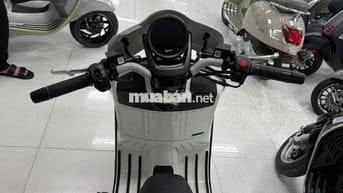 VESPA GTS 300 - 2025 mới lướt 1K có xe chạy liền
