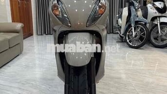 vision xám xi măng ĐK 24-7-25 SD 124km mới 99,9%