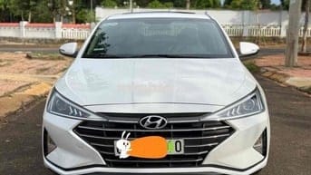 Bán xe elantra 2020 tự động rất đẹp