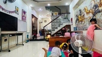 Nhà Thân Nhân Trung, Tân Bình cần bán| Nhà 3 lầu có nội thất cơ bản