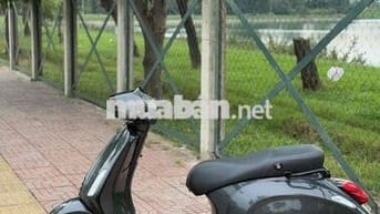 dư dùng nên e cần bán ạ, vespa 2015, spirt,