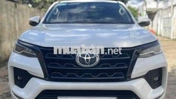 Toyota Fortuner 2021 2.4MT