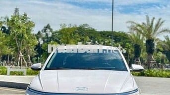 Hyundai Accent 2024 1.5 AT - 10000 km