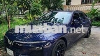 VinFast Lux A2.0 2022 A2.0 Tiêu chuẩn - 33000 km