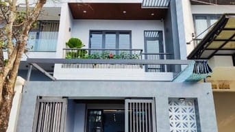 BÁN NHÀ PHỐ – 70M² – TRUNG TÂM TP. TÂN AN LONG AN - 2 TỶ 4 - SHR  