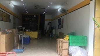 Cho thuê cửa hàng, văn phòng đường rộng 2 vỉa hè