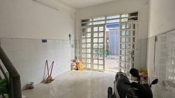 Cho thuê nhà Mới 4 tầng 7PN 7WC , Free 15 ngày set up, hỗ trợ máy lạnh