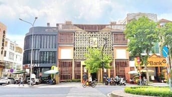 Bán nhà mặt tiền ngang 16m đường Phan Xích Long, PHường 2, Phú Nhuận