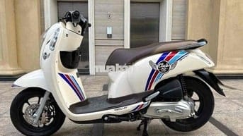 Scoopy 110 nhập thái lan màu trắng kem 2017