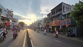 BÁN NHÀ MẶT TIỀN KINH DOANH  LÝ THÁI TỔ QUẬN 10 - 4,3m x 21m - 22 TỶ