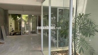Cho thuê Nhà đẹp 3.5 Tầng Mặt Tiền Xuân Thuỷ , Hải Châu