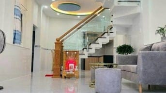kẹt nợ bán gấp nhà đường Hậu Giang, Q.6 - DT 60m2/1TY080 Sổ Hồng Riêng
