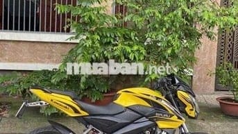 moto kawasaki pulsar 200