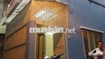 Nhà hẻm 1 xẹt Ngô Quyền 2 lầu 4x11 - 4pn 2wc 3 máy lạnh