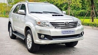Toyota Fortuner 2.5G MT số sàn sản xuất 2013