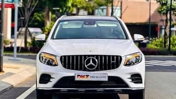 Mercedes Benz GLC300 4MATIC AMG model 2019