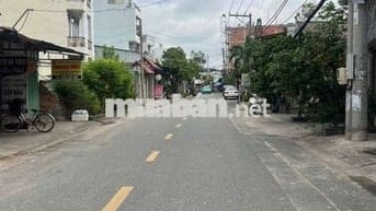 Cần cho thuê nhà P ĐHT .Q12. DT 4, 5 x18 .1 trệt 1 lầu 3 PN 2WS